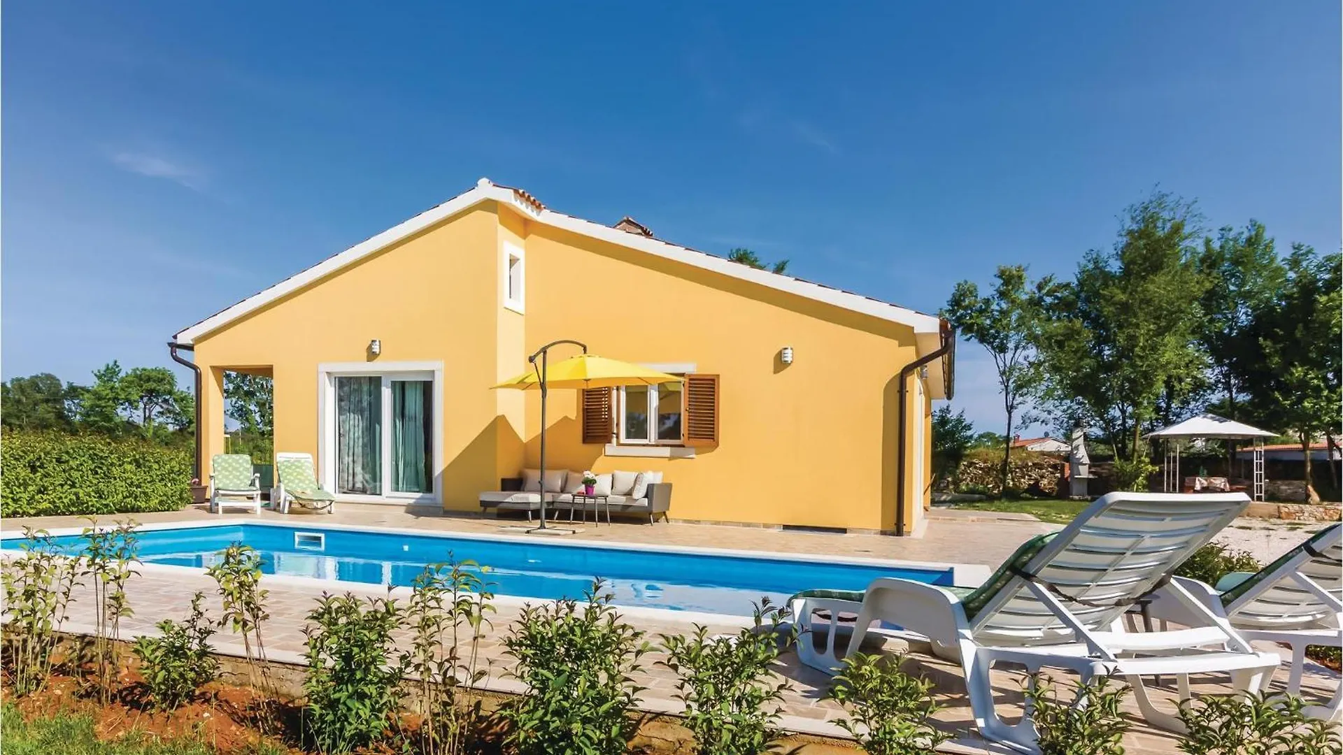 Сasa de vacaciones Beautiful Home In Butkovici With Wifi