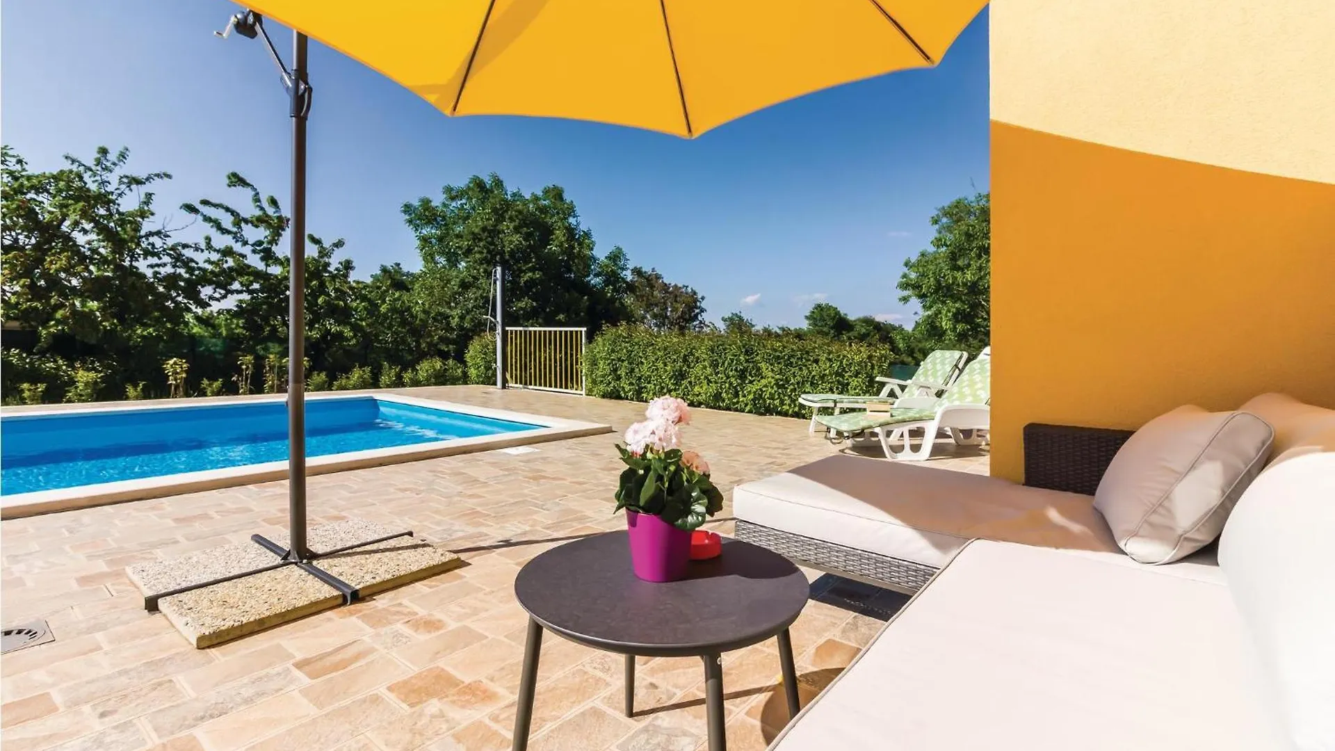 Сasa de vacaciones Beautiful Home In Butkovici With Wifi Croacia