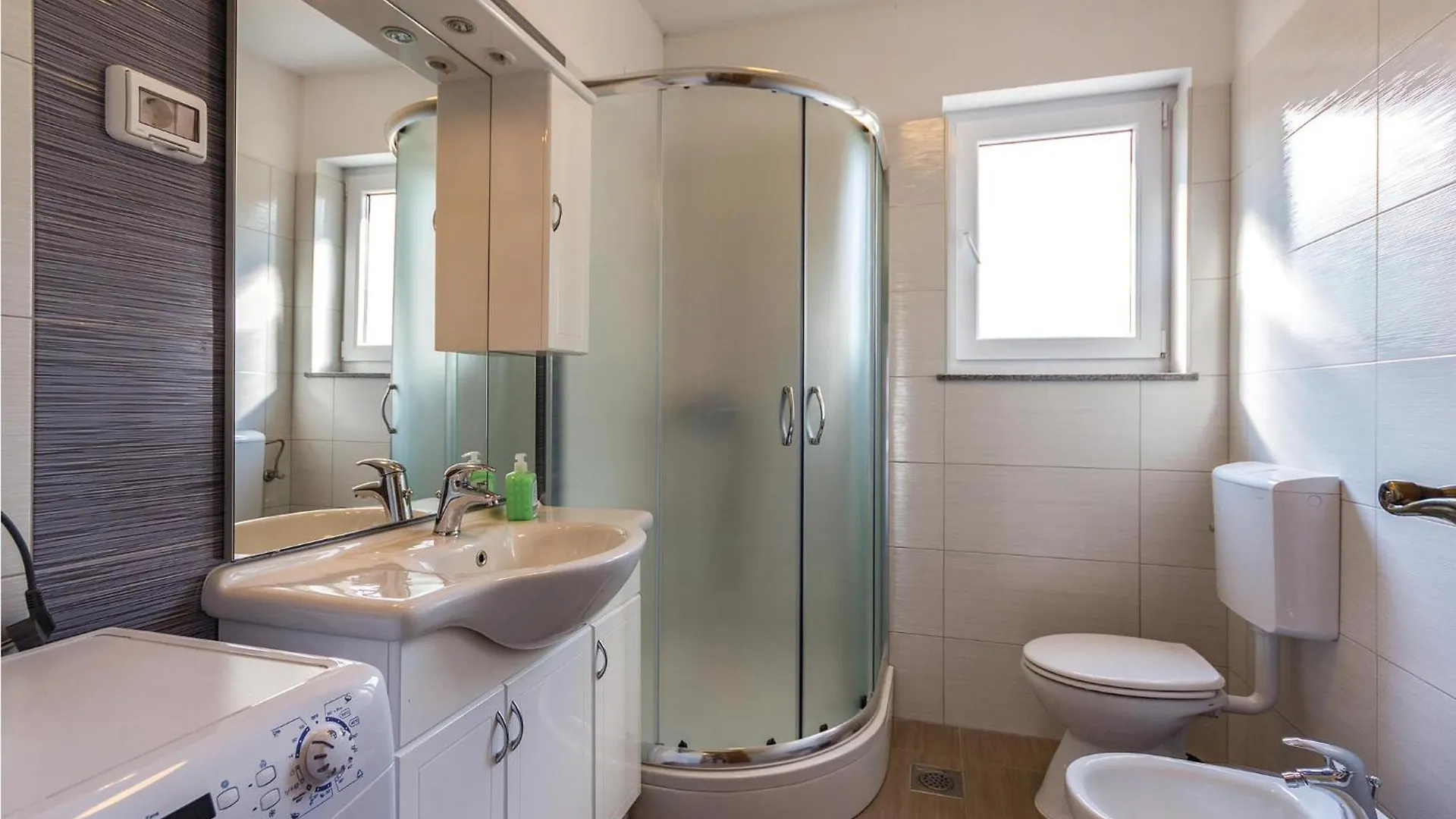 Сasa de vacaciones Beautiful Home In Butkovici With Wifi
